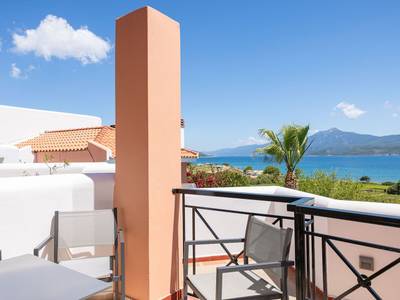 Nisea Hotel Samos - Bild 1