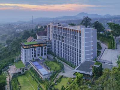 Grand Aston Puncak Hotel & Resort - Bild 1