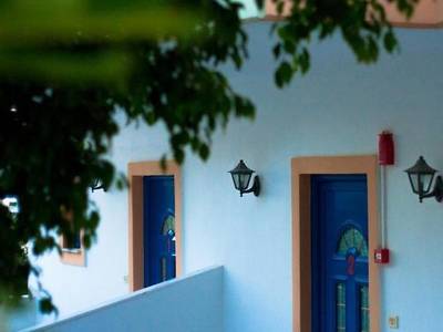 Stefanos Apartments - Bild 1