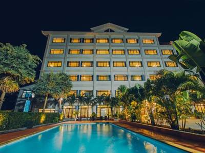 Sisombat Plaza Hotel - Bild 1