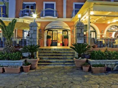 Nireus Hotel - Bild 1