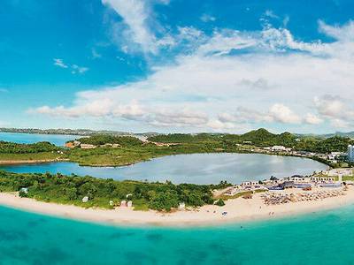 Royalton CHIC Antigua - Chairman Overwater Bungalows - Bild 1