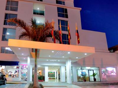 Hotel Playa Club - Bild 1