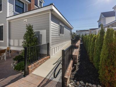 The Hen Houses - Bild 1