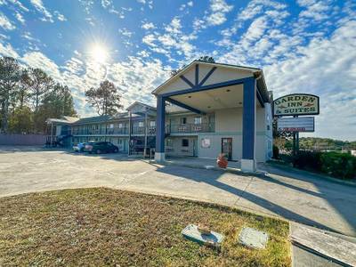 Garden Inn & Suites - Bild 1