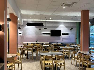 B&B Hotel Cergy Saint-Christophe Gare - Bild 1