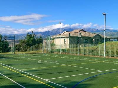 Cayley Mountain Resort - Bild 1