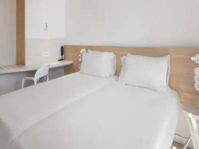 B&B HOTEL Écija - Bild 1