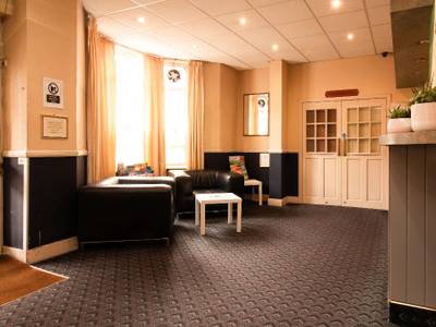 The Contractor Hotel by Oyo - Bild 1