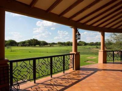 Phakalane Golf Estate Hotel Resort - Bild 1