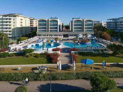 Aparthotel Imperial - Bild 1