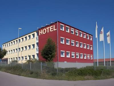 iQ Hotel Clever Ubernachten - Bild 1