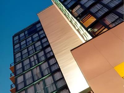 Executive Plaza Hotel Metro Vancouver - Bild 1