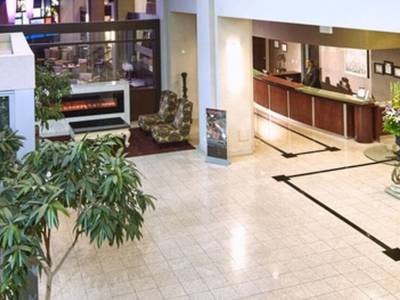 Executive Plaza Hotel Metro Vancouver - Bild 1