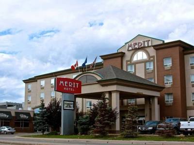 Merit Hotel & Suites - Bild 1