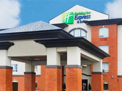 Holiday Inn Express Hotel & Suites Slave Lake - Bild 1