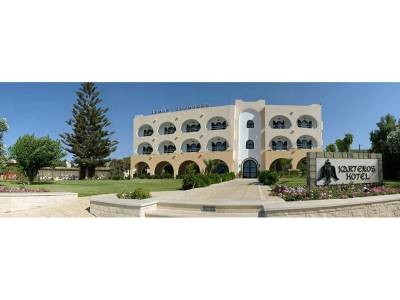 Karteros Hotel - Bild 1