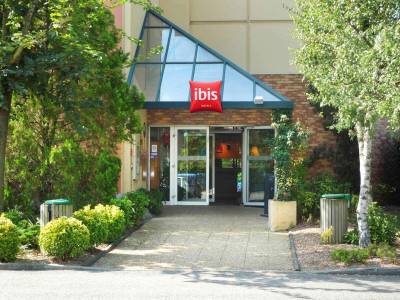 B&B HOTEL Grenoble Université - Bild 1