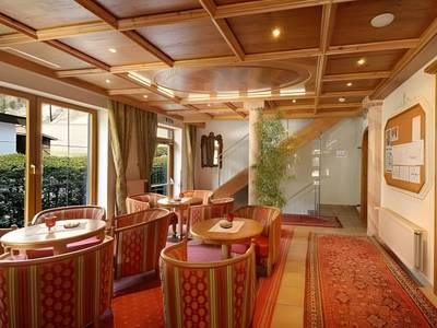 Lärchenhof - Bild 1