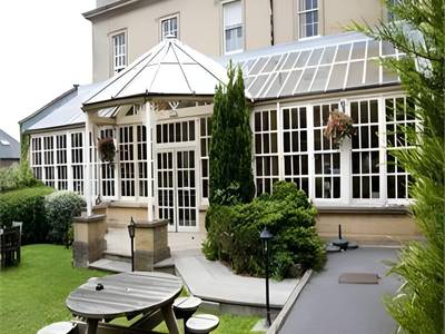 Manor Hotel - Bild 1