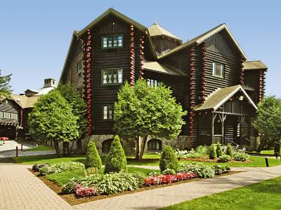 Fairmont Le Château Montebello - Bild 1