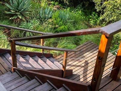 Three Tree Hill Lodge - Bild 1