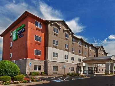 Holiday Inn Express & Suites Jenks - Bild 1