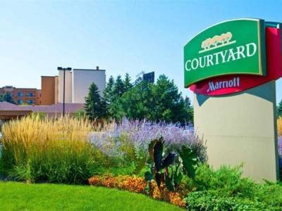 Courtyard Chicago O'Hare - Bild 1