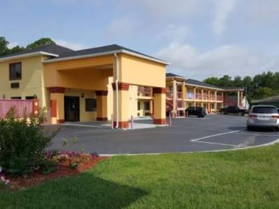 FairBridge Inn & Suites Hawkinsville - Bild 1