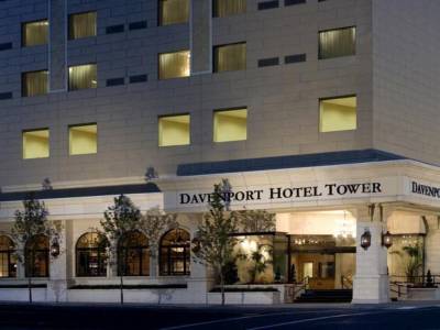 Davenport Tower - Bild 1