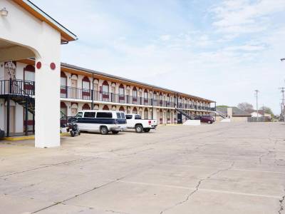 OYO Hotel Altus N Main St - Bild 1