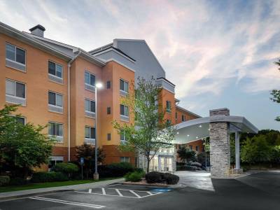 Fairfield Inn & Suites by Marriott Atlanta East/Lithonia - Bild 1