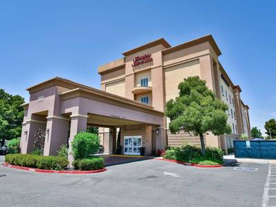 Hampton Inn & Suites Pittsburg - Bild 1