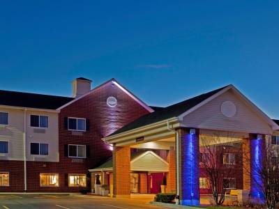 Holiday Inn Express Chicago NW - Vernon Hills - Bild 1