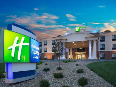 Holiday Inn Express Hotel & Suites Concordia US81 - Bild 1