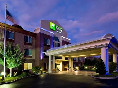 Holiday Inn Express & Suites Medford-Central Point - Bild 1