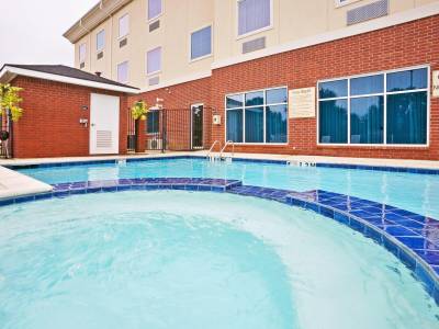 Holiday Inn Express & Suites New Boston - Bild 1