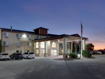 Holiday Inn Express & Suites Scottsbluff-Gering - Bild 1