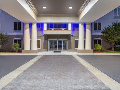 Holiday Inn Express Hotel & Suites Silver Springs - Ocala - Bild 1