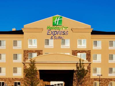 Holiday Inn Express & Suites Chicago North-Waukegan-Gurnee - Bild 1