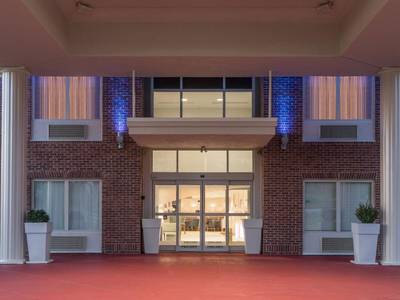 Holiday Inn Express Radcliff - Fort Knox - Bild 1