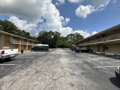 Kampus Inn by OYO Gainesville - University Area - Bild 1