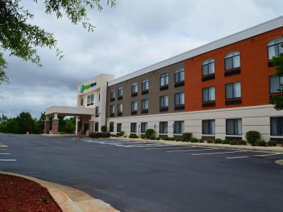 Holiday Inn Express Madison - Bild 1