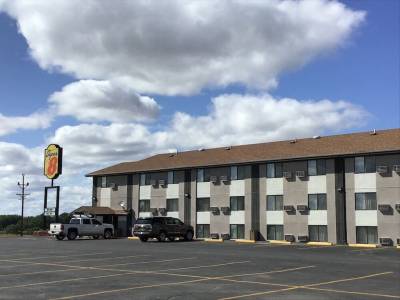 Super 8 by Wyndham Miles City - Bild 1