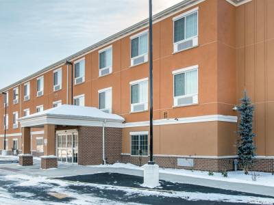 Quality Inn Near Interstate I-94 - Bild 1