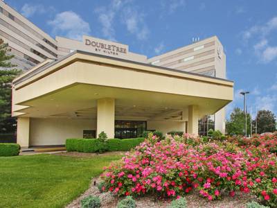 DoubleTree by Hilton Hotel Newark Airport - Bild 1