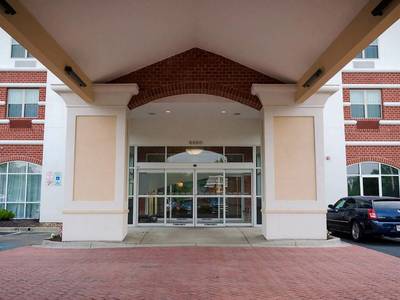 Holiday Inn Express La Plata - Bild 1