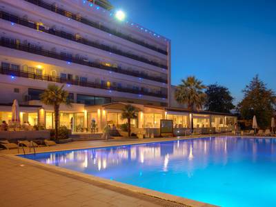 Olympian Bay Grand Resort - Bild 1