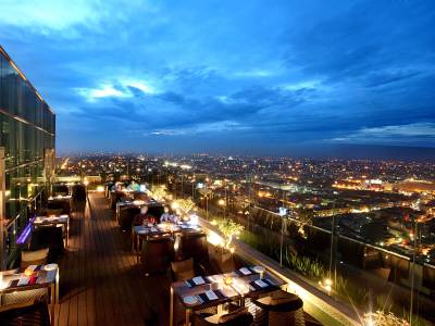 Cambridge Hotel Medan - Bild 1