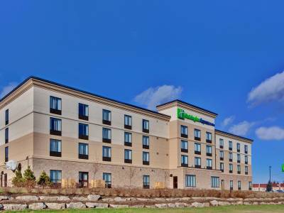Holiday Inn Express & Suites Brockville - Bild 1